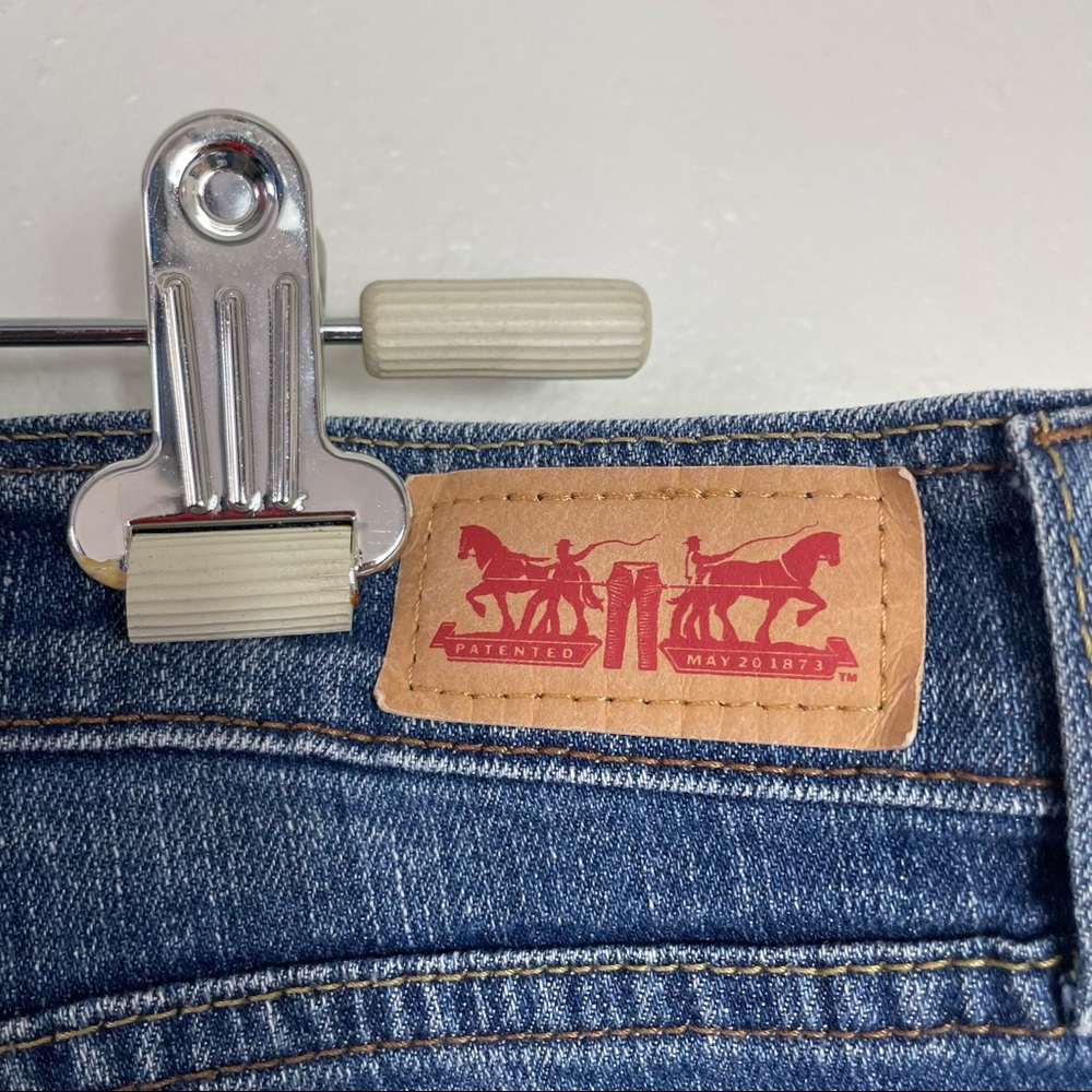 Women’s Levi’s Blue Shorts Size: 30 - Picture 3 of 8